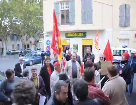 AGDE - 2010 - Gilles D'ettore interpellé par les militants CGT
