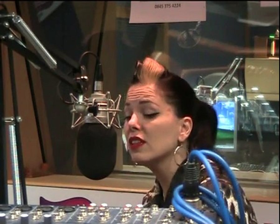 Imelda May sings Kentish Town Waltz for Smooth Radio