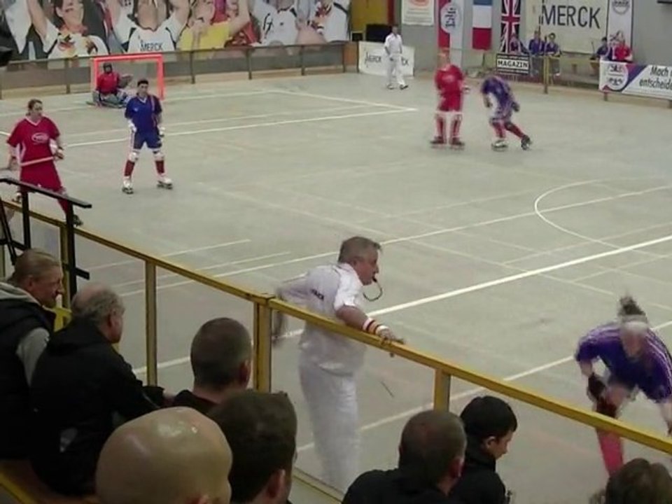 RINK HOCKEY - CHAMPIONNAT D'EUROPE FEMININ 2010 - U20 France / Angleterre part 2