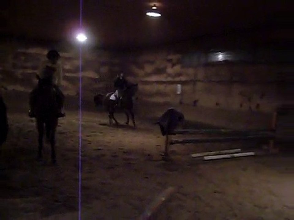 refus au 2e saut, Joannie + Arwen. ligne de 3 foulées