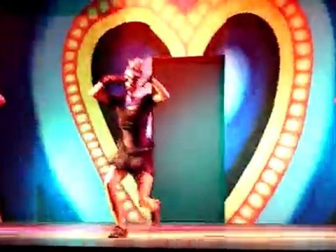 Poker Face par l'équipe d'animation du Vincci Helios