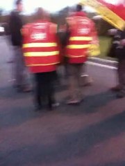 Les CRS lâchent les chiens MIN de LOMME 22/10/2010