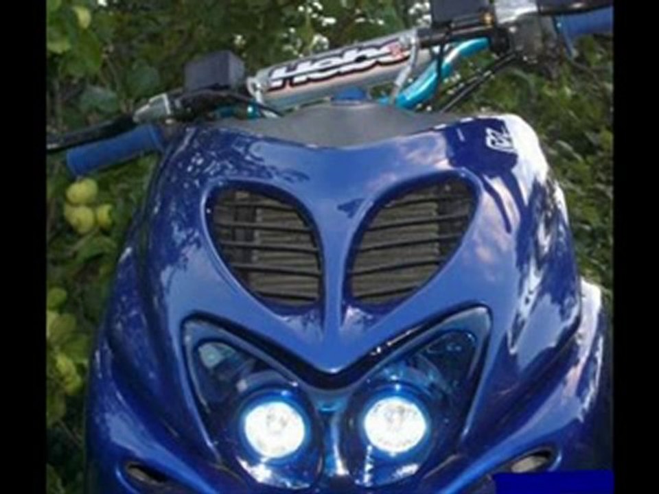 Yamaha Aerox tuning style.......