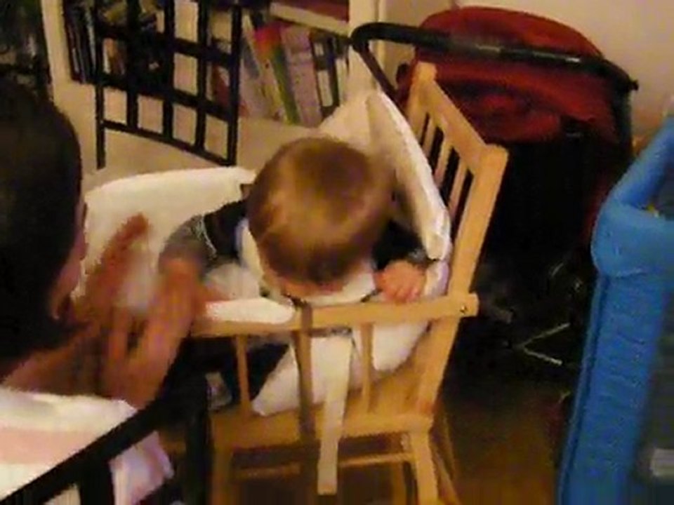 mon petit toto applaudit...