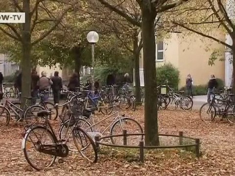 Islamic Preachers Go Back to School | People & Politics