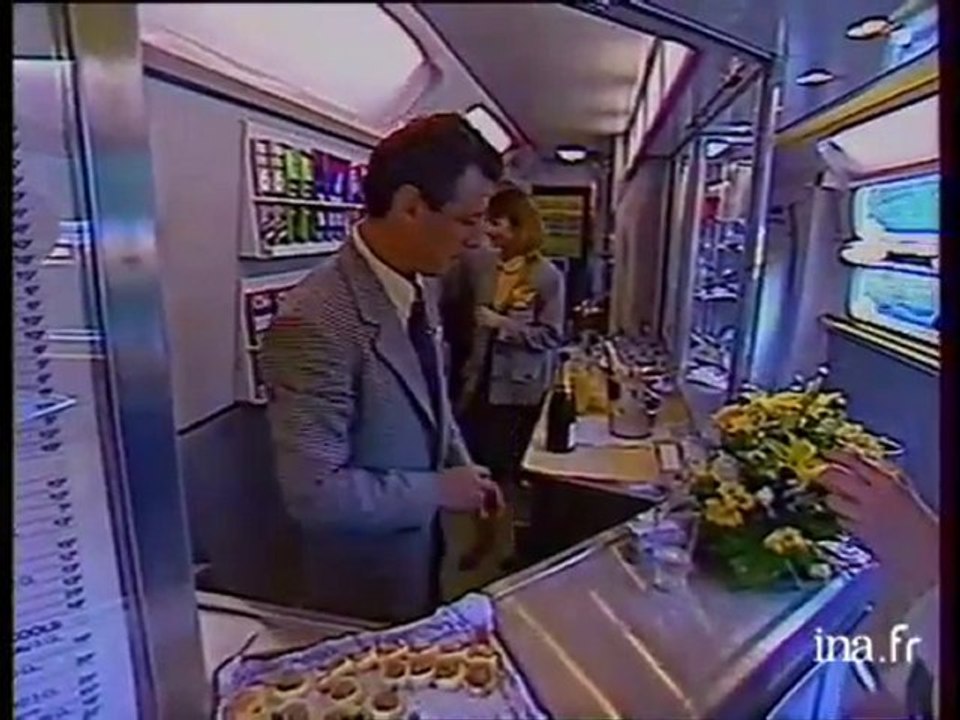 Inauguration du TGV atlantique par François MITTERRAND