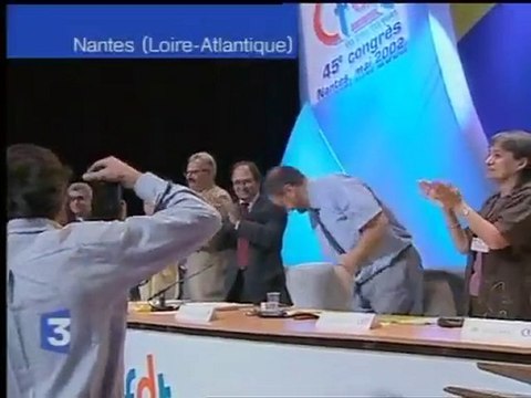 Francois Chereque succède à Nicole Notat, ovationné