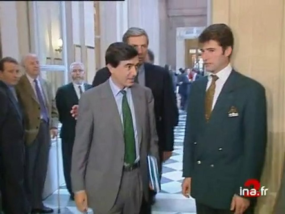 PACS les POUR et les CONTRE à l'Assemblée Nationale - Archive vidéo INA