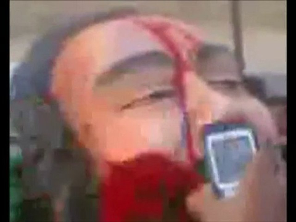 chirk...chiite adore une statue.