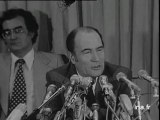 François Mitterrand devant la presse
