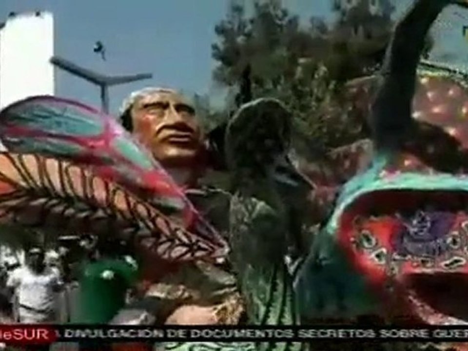 Monumentales "alebrijes" desfilaron en México