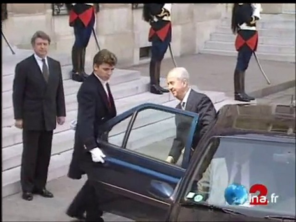 DEMISSION BALLADUR