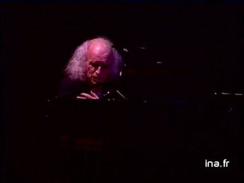 Léo Ferré Avec le temps (live) - Archive vidéo INA