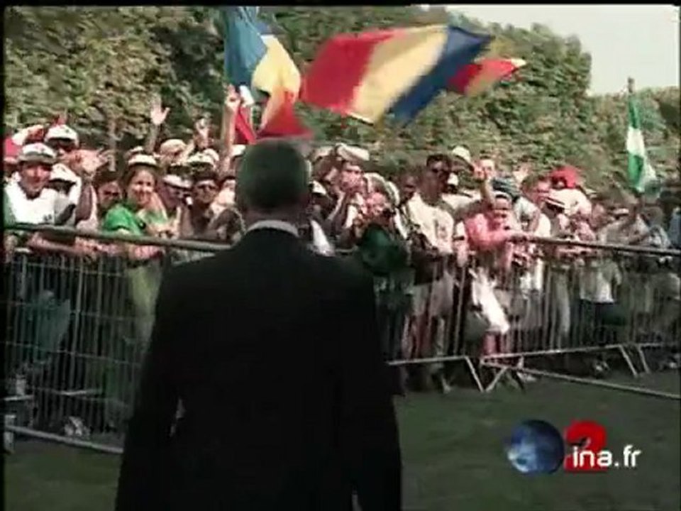 Jean-Paul II sous haute surveillance - Archive INA