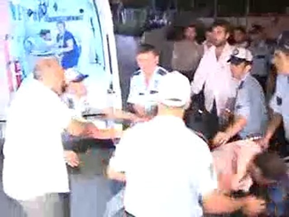 DURAN TIRA CARPAN ARAC