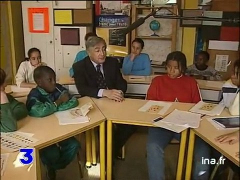 Sarcelles : cours sur l'euro par le ministre de l'industrie