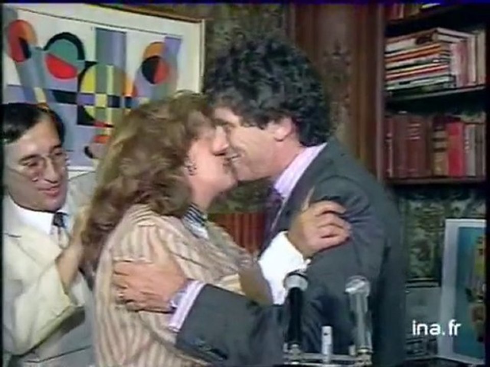 Remise médailles mesdames Morgan et Moreau