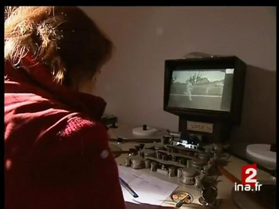 Restauration des films d'archives de l'INA par des détenues