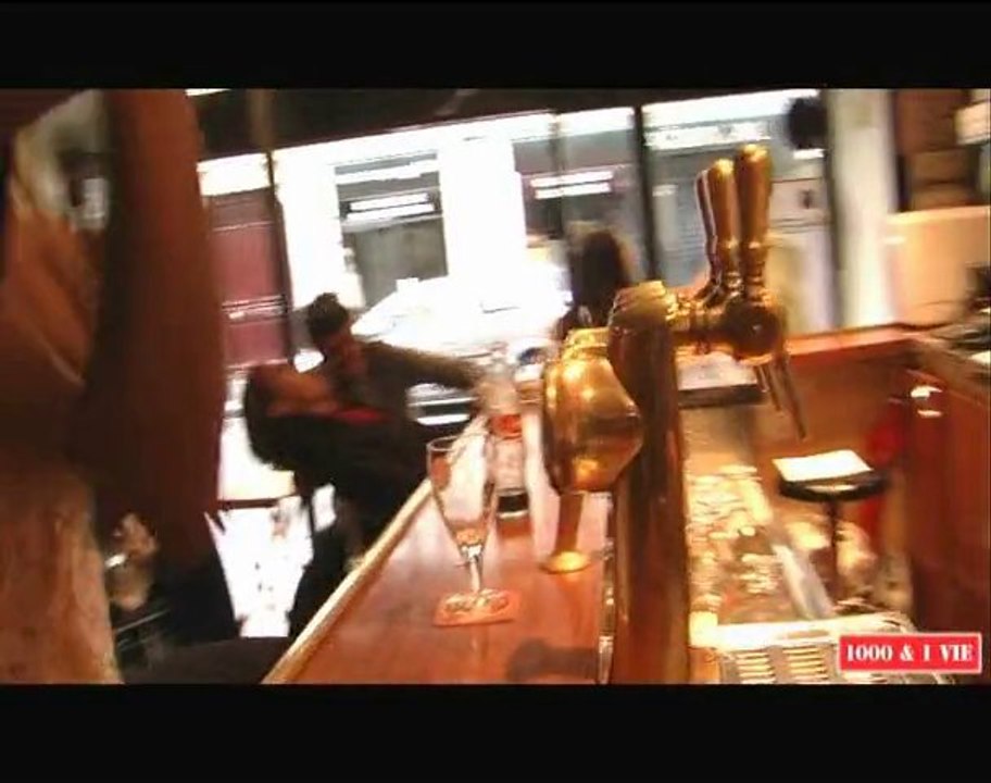 Christine BROUSSARD - Baston dans un bar