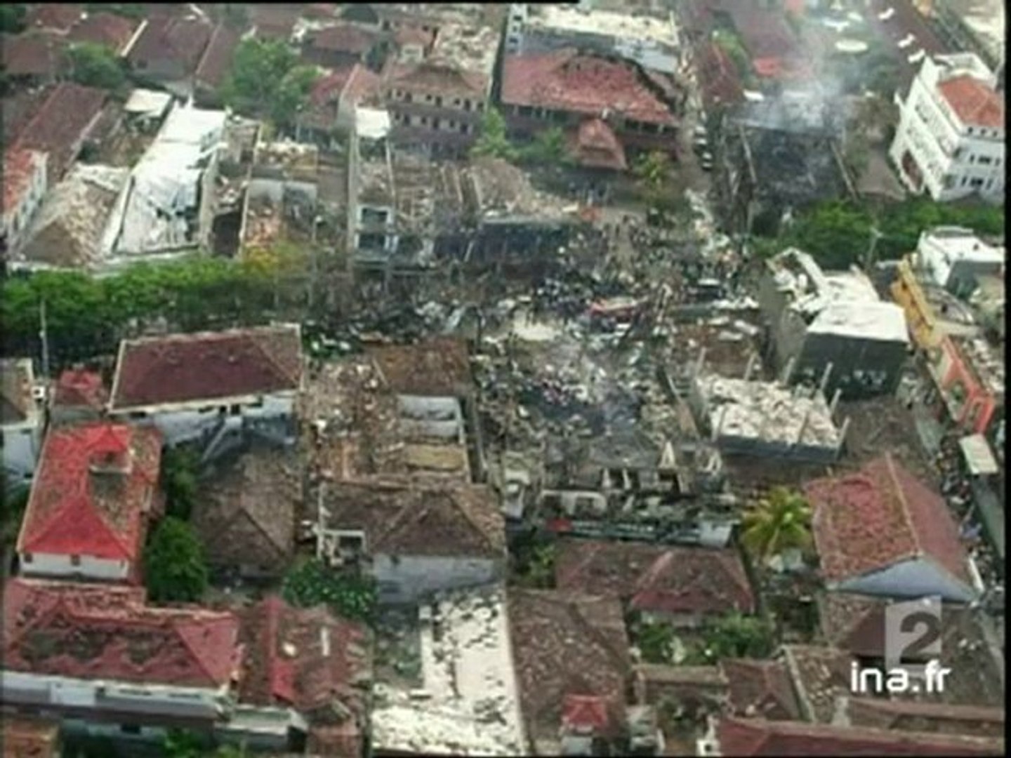 Situation à Bali au lendemain de l'attentat] - Vidéo Dailymotion