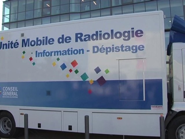 Tuberculose : une unité mobile de radiologie à Marseille