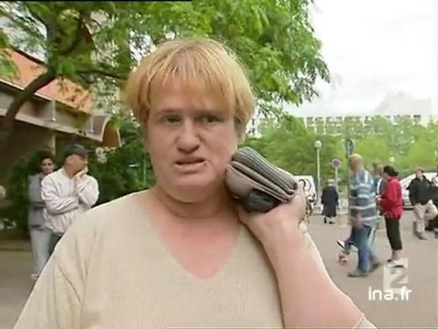 [Attaque à la voiture bélier]