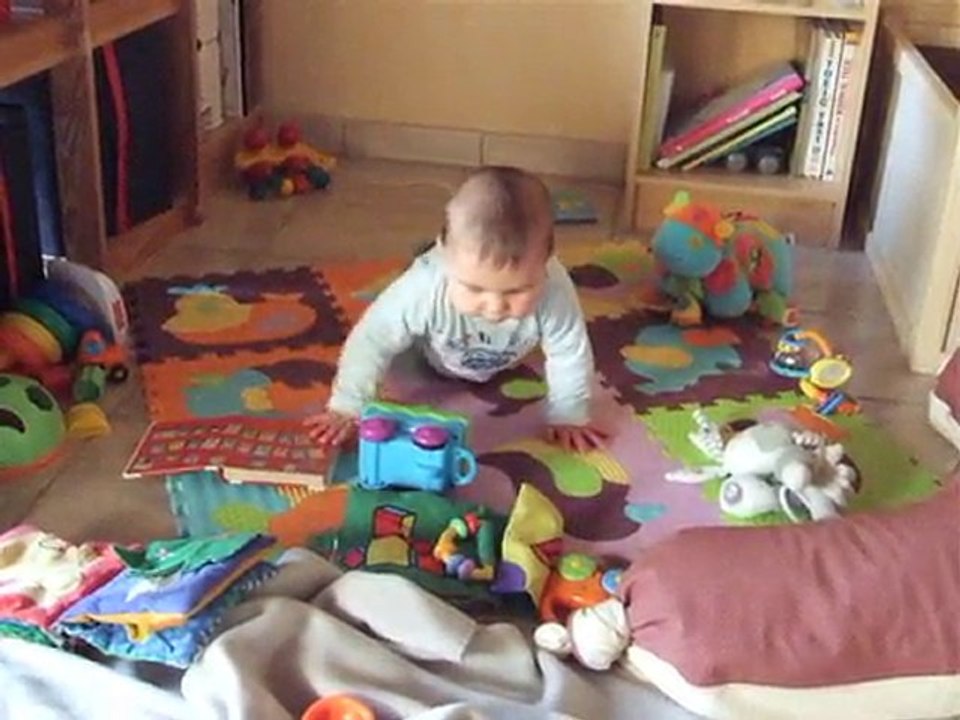 A quatre pattes