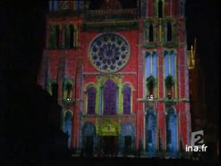 [Illumination de la cathédrale de Chartres]