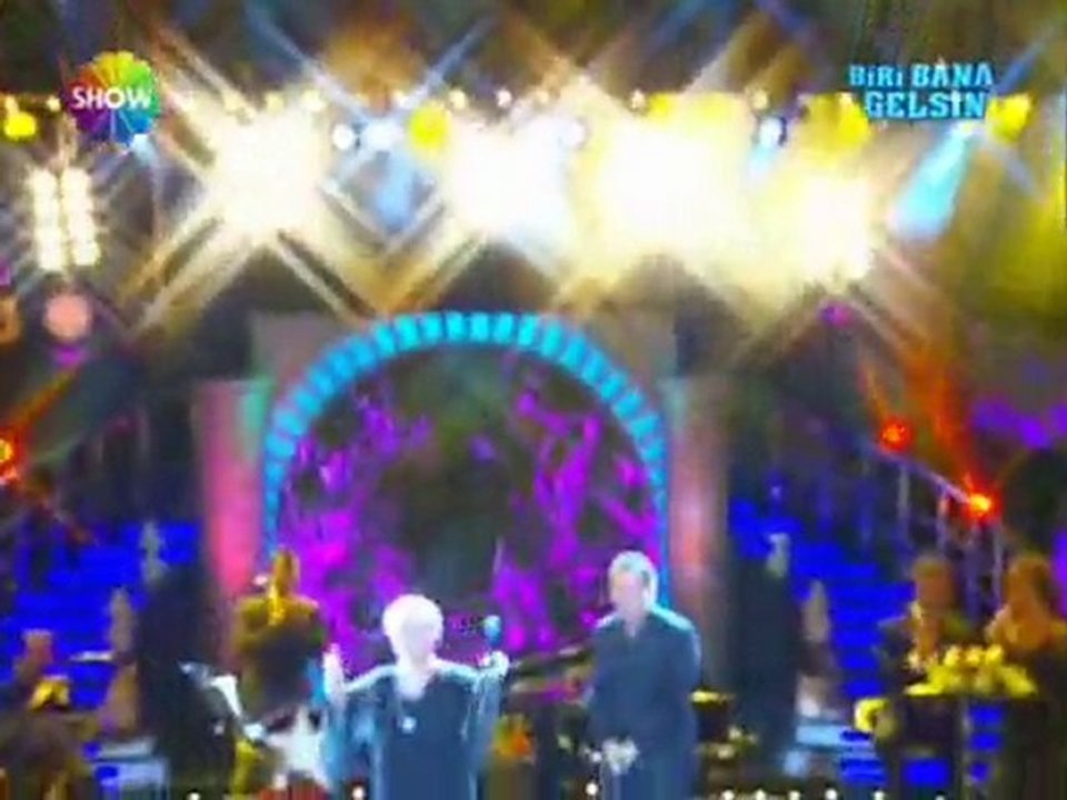 Neşe Karaböcek - F.Göçer   Kalp Karbe Karşı& Günün Birinde