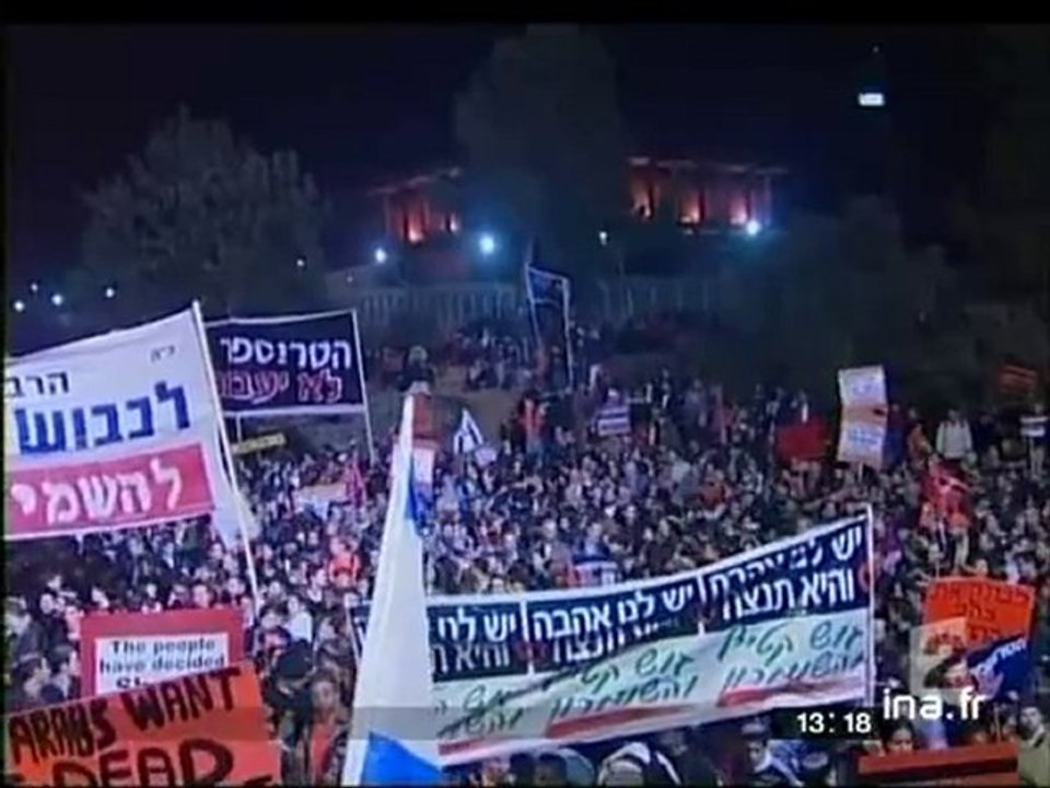 Ariel Sharon quitte le Likoud