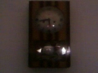 bou thadi pendule trés ancien (1)