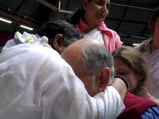 Etreintes d'Amma - Pontoise octobre 2010