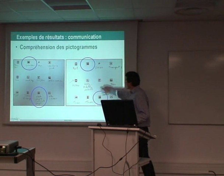 Use Age: WUD2008 - 08 - Info voyageurs - Julien Guilielmus