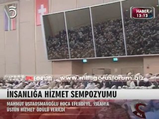 Mahmut Efendi'ye "İslam Üstün Hizmet Ödülü" verildi
