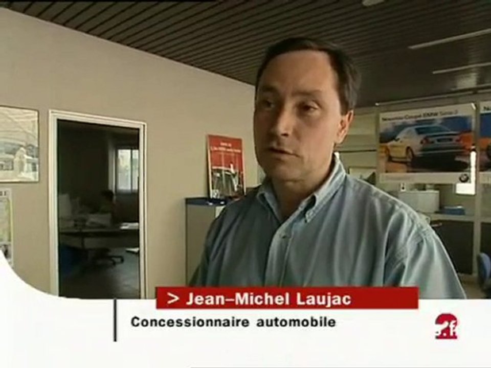 [Sortie de billets provenant des bas de laine]