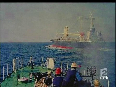 [Pirates des mers en Indonésie]