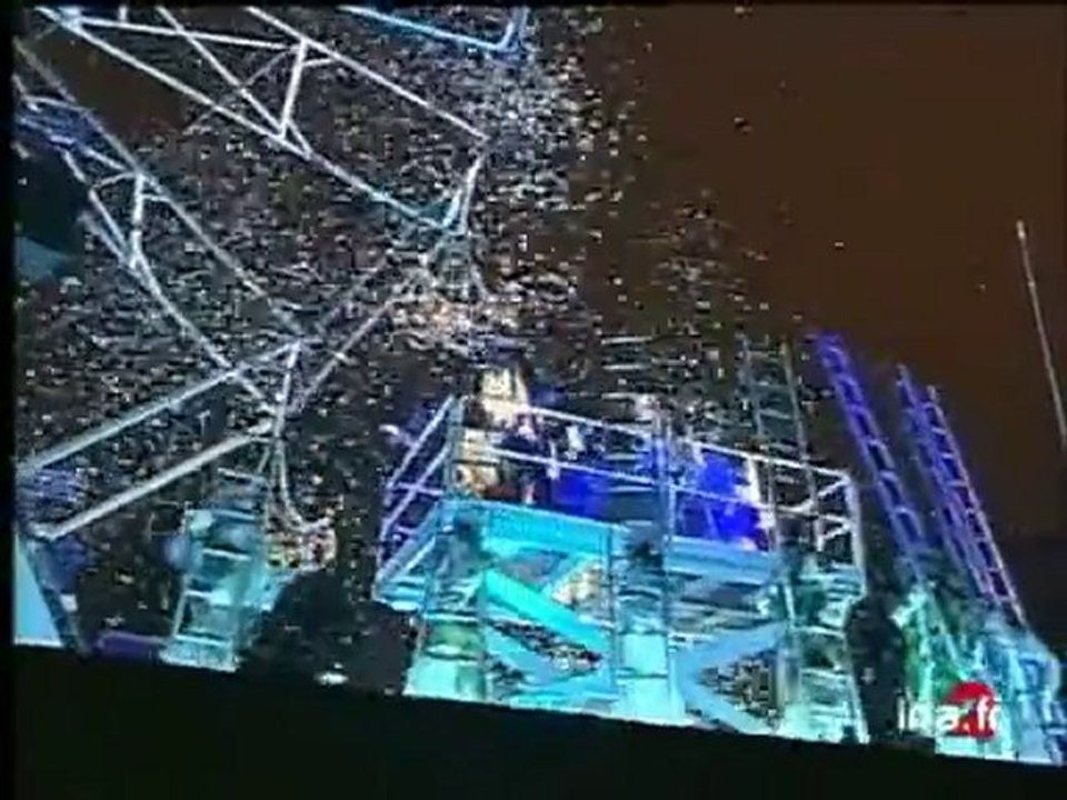 Paris/an 2000 Tour EIFFEL / Champs Elysées