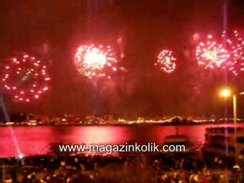 29 Ekim Cumhuriyet Bayrami Boğaziçi havaifişek gösterisi