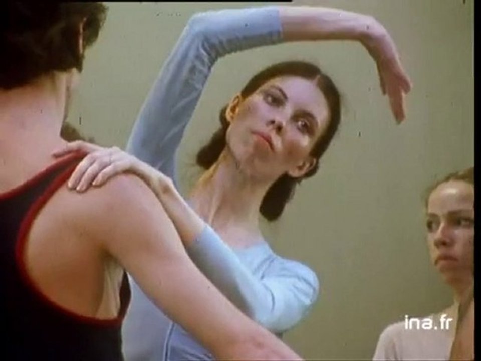 MERCE CUNNINGHAM BALLET
