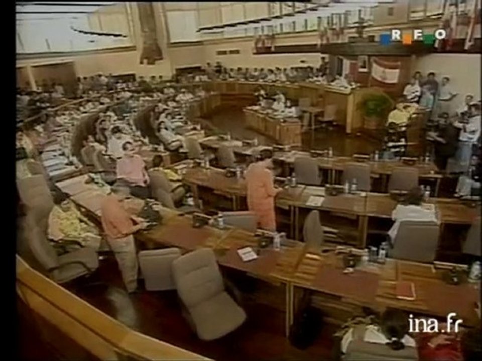 [Flosse assemblée de Polynésie]