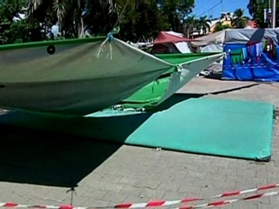 Haitian cholera epidemic slows