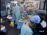 Le robot et le chirurgien : chirurgie assistée par ordinateur