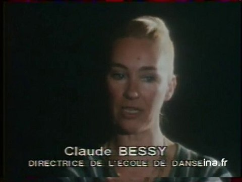 Les petits rats de l'opéra en patin à roulettes