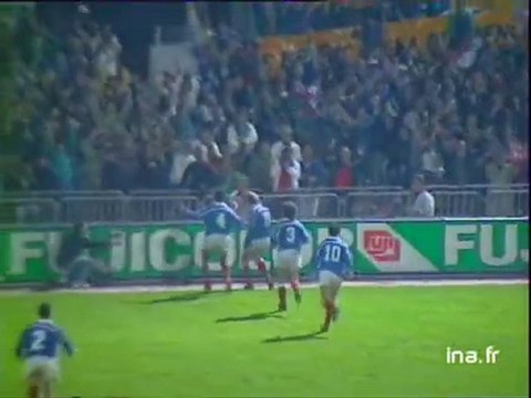 Football : finale du championnat d'Europe espoirs France-Grèce