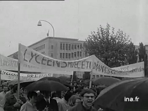 Manifestation des étudiants et lycéens à Dijon