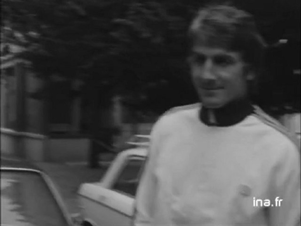 Football : interview des joueurs et de l'entraîneur de Lyon avant leur match contre Rennes