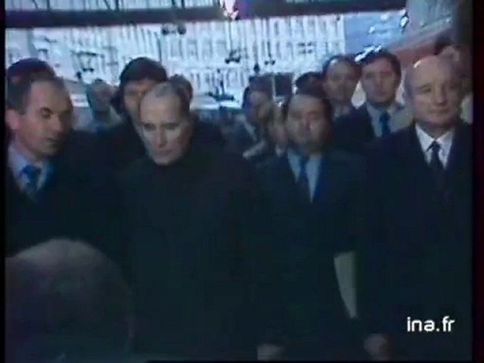 MITTERRAND A LA GARE ST LAZARE