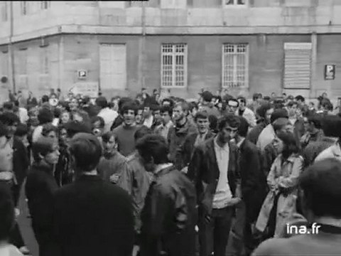 Importante manifestation des ouvriers et étudiants à Besançon