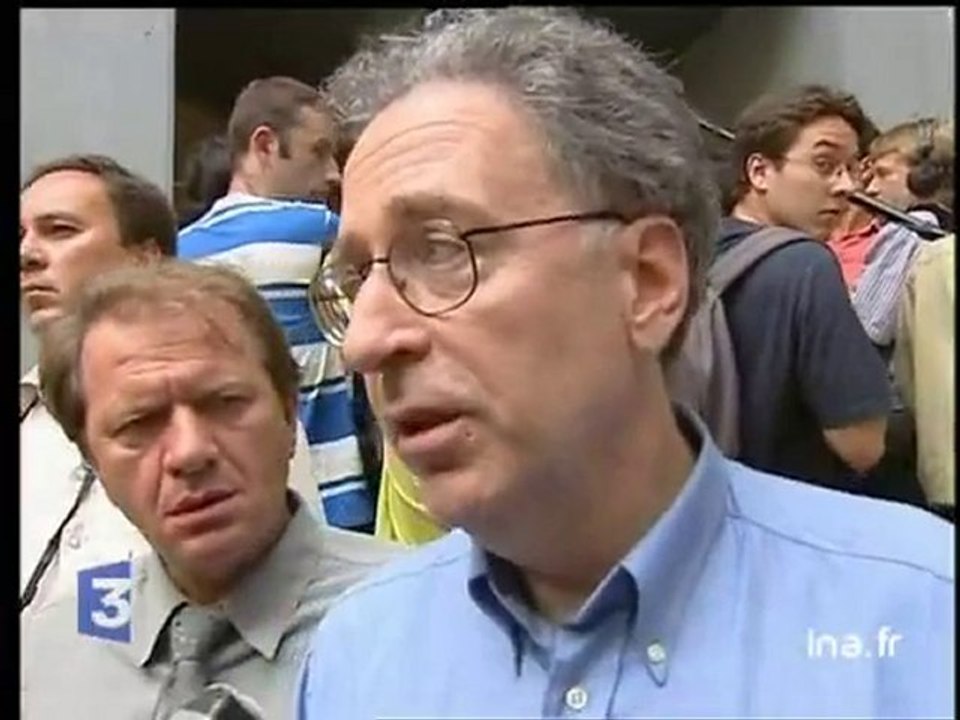 [Les négociations entre les syndicats et le gouvernement]