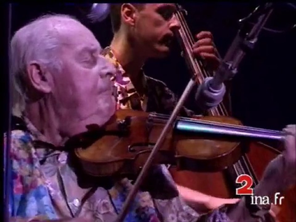 Stephane Grappelli fête ses 85 ans au festival de jazz de Juan-les-Pins